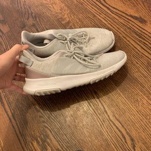 Adidas size 9 cloud foam tennis shoes